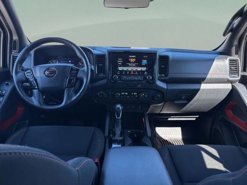 Used 2023 Nissan Frontier PRO-4X w/ Pro Convenience Package image 13