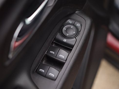 Used 2018 Chevrolet Equinox LT w/ Sun & Infotainment Package image 23