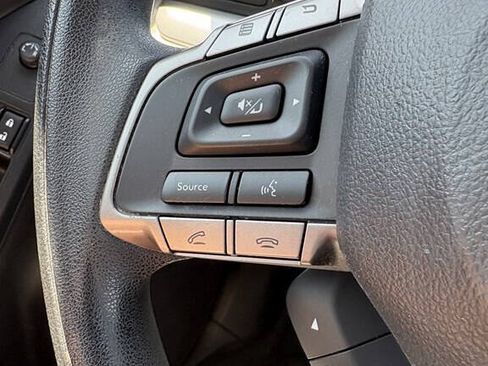 Used 2016 Subaru Forester 2.5i Premium AWD/4WD image 16