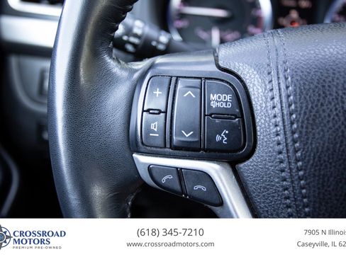 Used 2019 Toyota Highlander SE AWD/4WD image 42