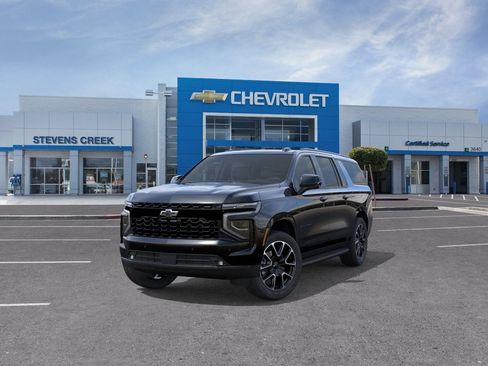 New 2026 Chevrolet Suburban RST w/ Comfort Package AWD/4WD image 8