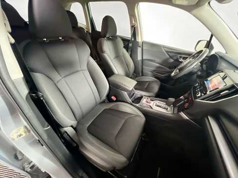 Used 2021 Subaru Forester Premium image 30