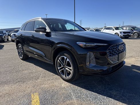 Certified 2025 Audi Q5 Premium Plus w/ Premium Plus image 4