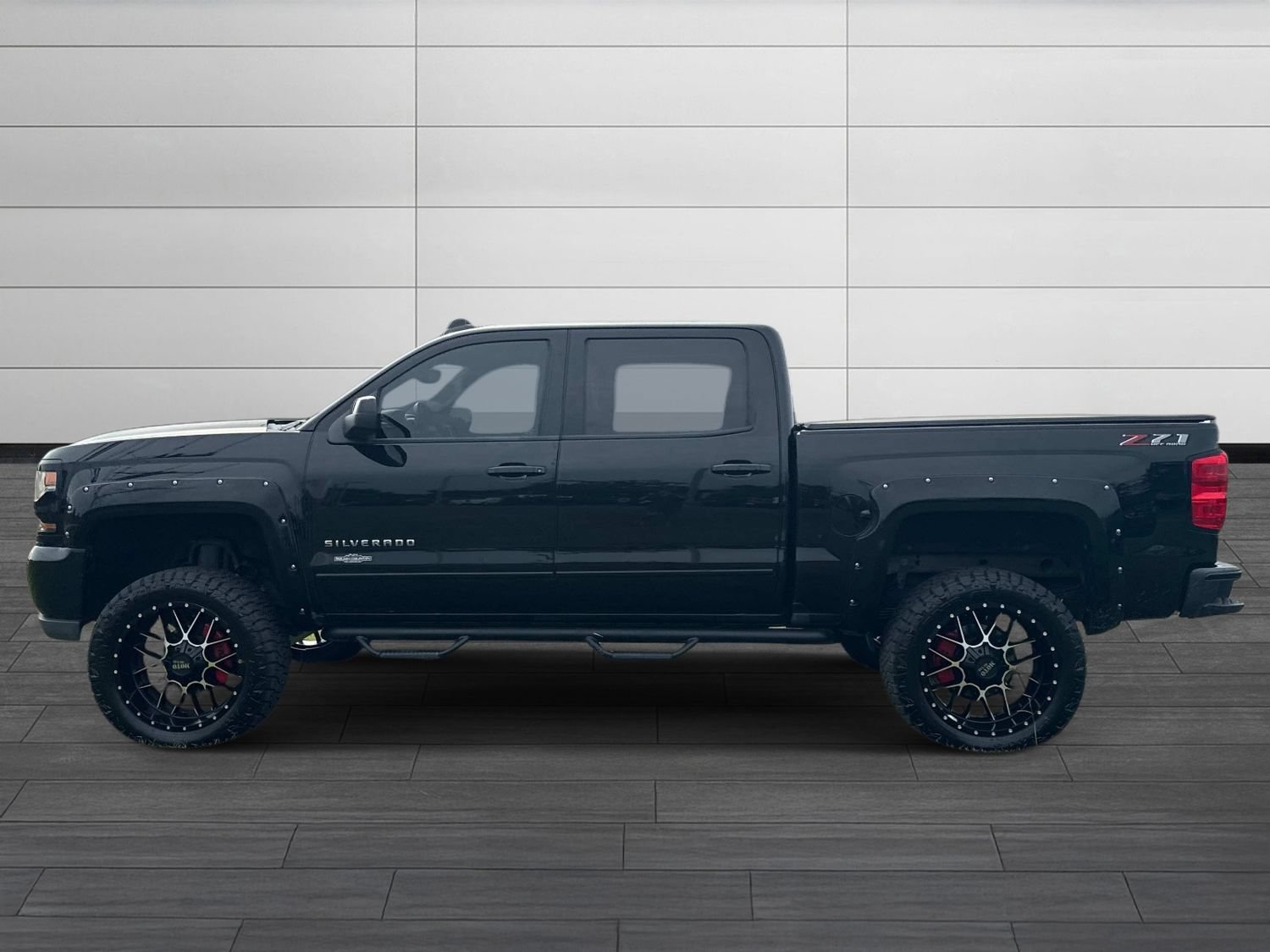 Used 2018 Chevrolet Silverado 1500 LT w/ All Star Edition AWD/4WD image 9