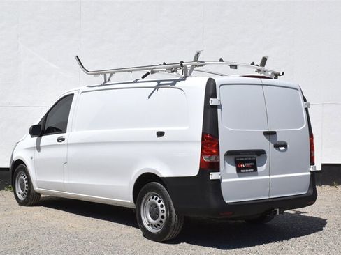 Used 2020 Mercedes-Benz Metris image 2