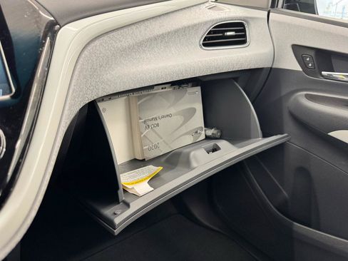 Used 2020 Chevrolet Bolt LT FWD image 27