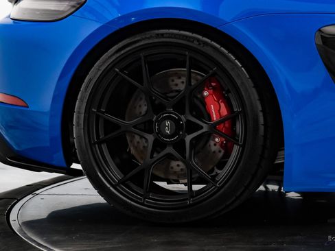 Used 2024 Porsche 718 Cayman GT4 RS image 60