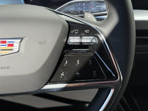 New 2026 Cadillac Escalade ESV Sport image 21