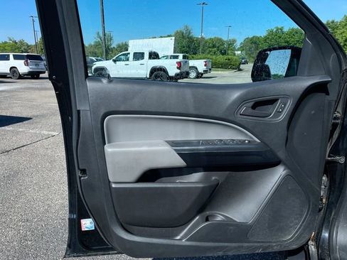 Used 2020 Chevrolet Colorado W/T w/ Custom Special Edition AWD/4WD image 20