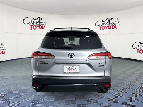 Used 2024 Toyota Corolla Cross SE w/ Moonroof Package image 6