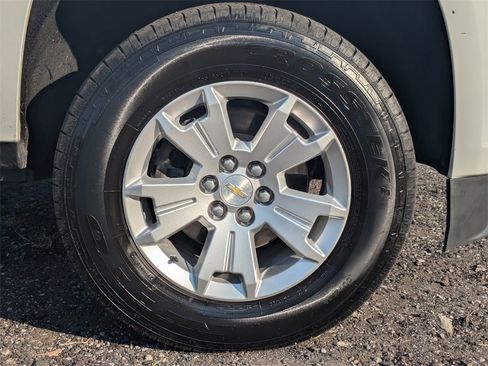 Used 2021 Chevrolet Colorado LT w/ LT Convenience Package image 10