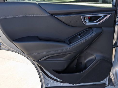 Used 2020 Subaru Forester Premium image 24