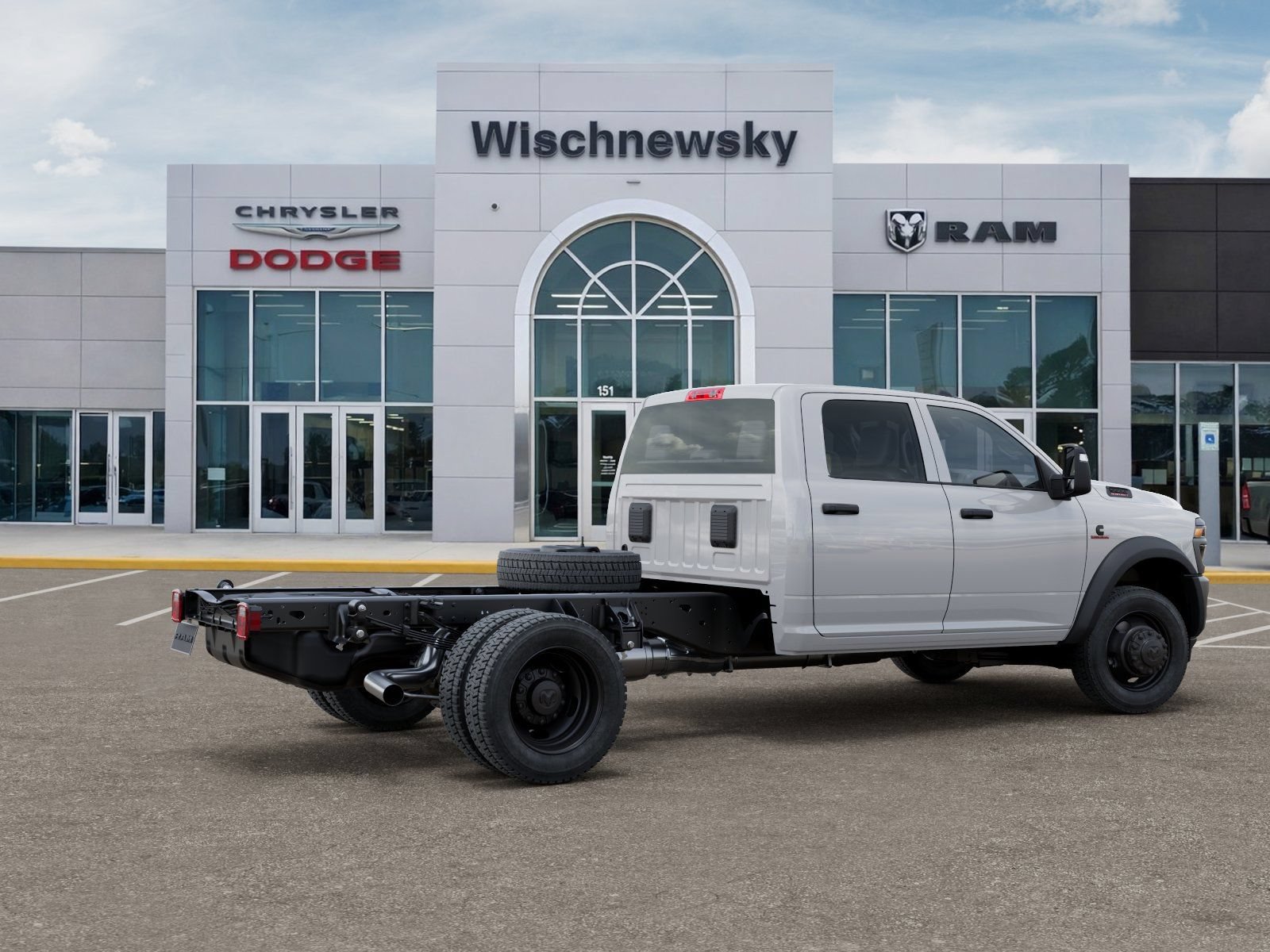 New 2026 RAM 5500 Tradesman AWD/4WD image 4