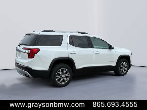 Used 2021 GMC Acadia SLT AWD/4WD image 3