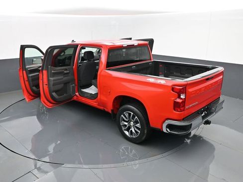 Used 2023 Chevrolet Silverado 1500 LT AWD/4WD image 26