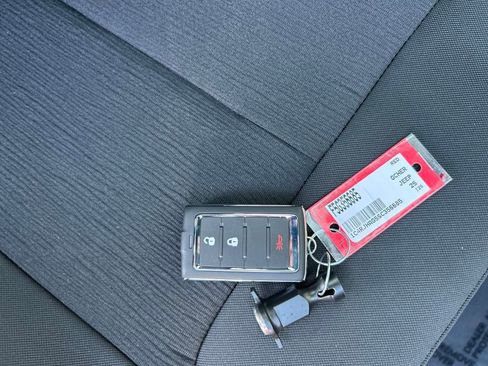 New 2025 Jeep Grand Cherokee Laredo X w/ Trailer Tow Package image 29