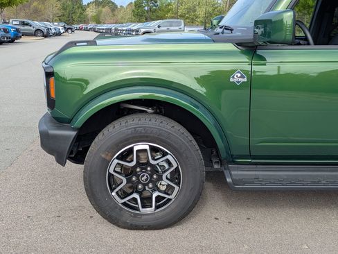 Certified 2025 Ford Bronco Outer Banks image 11
