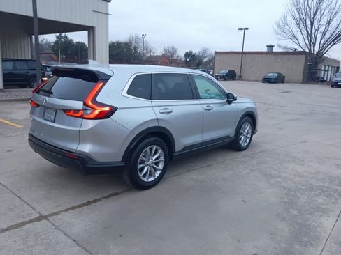 Used 2025 Honda CR-V EX-L image 10