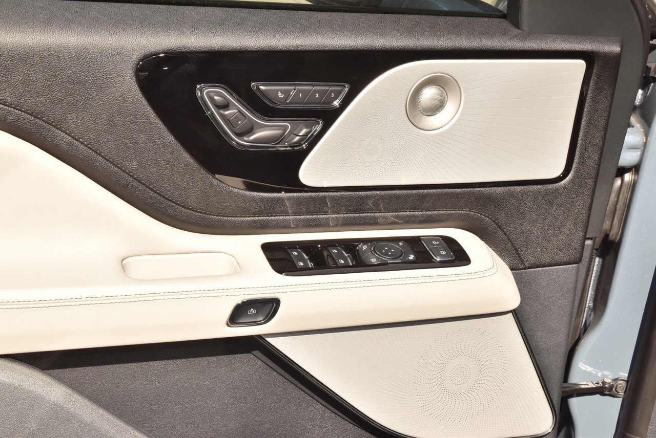 New 2027 Lincoln Aviator Reserve AWD/4WD image 36