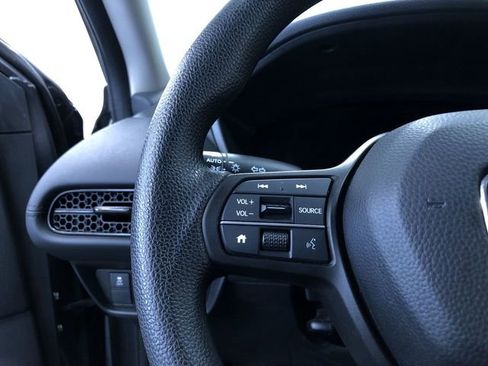 Used 2025 Honda HR-V LX image 26