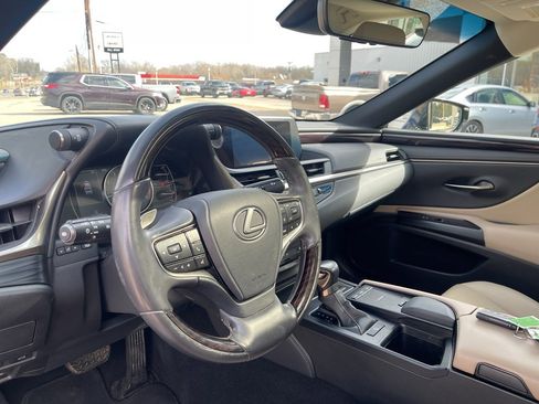 Used 2021 Lexus ES 250 Base image 30