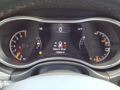 Used 2021 Jeep Grand Cherokee Limited w/ Premium Lighting Group AWD/4WD image 14