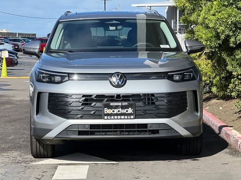 New 2026 Volkswagen Tiguan SE AWD/4WD image 9