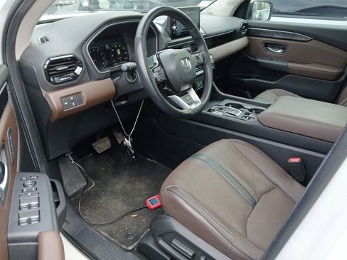 Used 2024 Honda Pilot Elite image 7