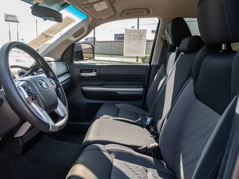 Used 2016 Toyota Tundra SR5 image 12