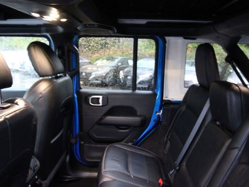 Used 2021 Jeep Wrangler Unlimited Sahara image 26