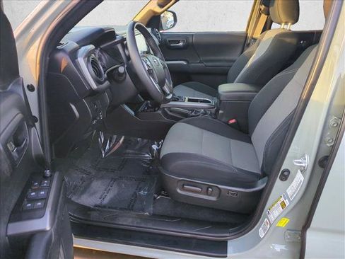 Used 2023 Toyota Tacoma TRD Sport AWD/4WD image 15