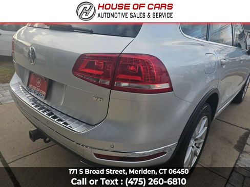Used 2017 Volkswagen Touareg Executive image 14