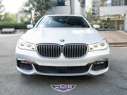Used 2018 BMW 750i xDrive image 2