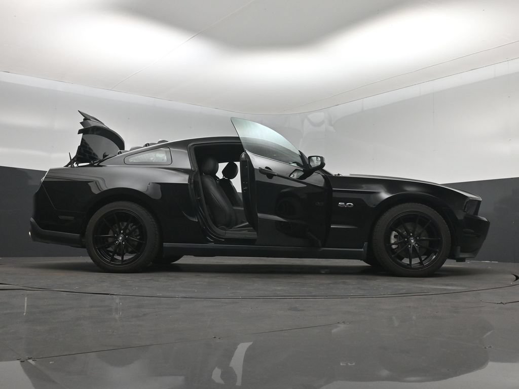 Used 2012 Ford Mustang GT Premium RWD image 7