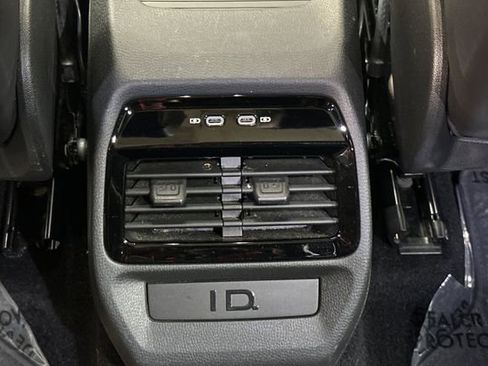 Used 2021 Volkswagen ID.4 Pro S image 15