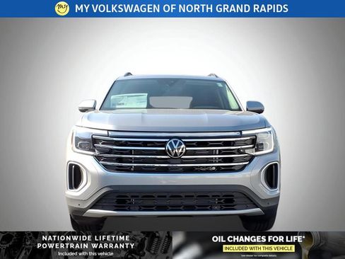 New 2026 Volkswagen Atlas SE image 2