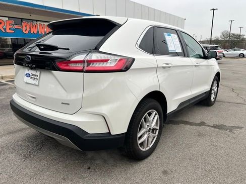 Used 2023 Ford Edge SEL w/ Convenience Package image 4