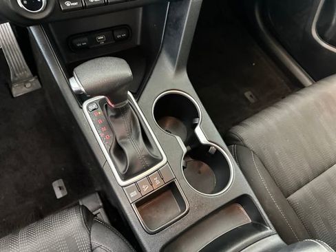 Used 2022 Kia Sportage LX image 20