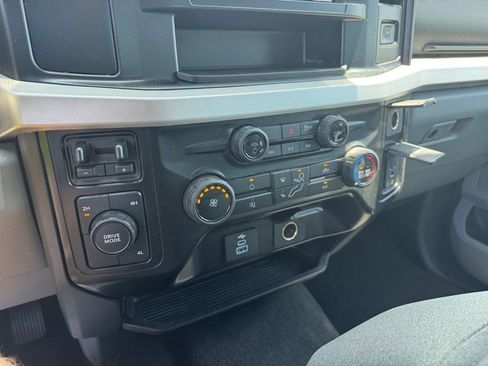 Certified 2025 Ford F250 XLT AWD/4WD image 30