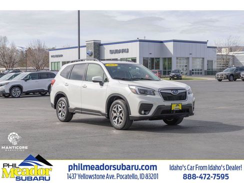 Used 2021 Subaru Forester Premium image 1