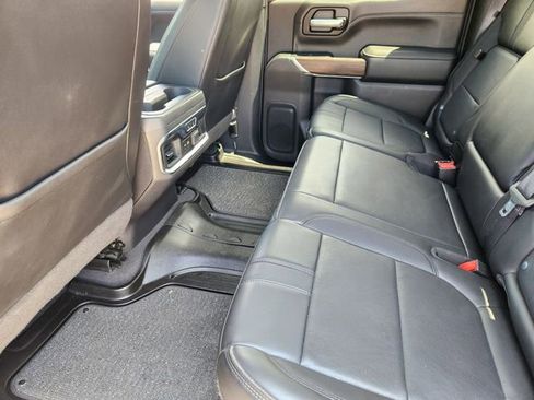 Used 2021 Chevrolet Silverado 1500 High Country w/ Technology Package AWD/4WD image 30