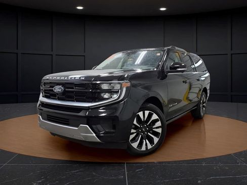 Certified 2025 Ford Expedition Max Platinum w/ Driver's Package AWD/4WD image 3