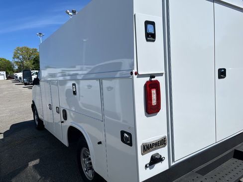 New 2025 Chevrolet Express 3500 w/ Power Convenience Package RWD image 5