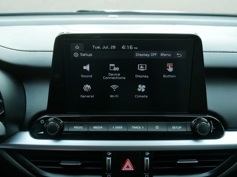 Certified 2023 Kia Forte LXS w/ LXS Technology Package FWD image 30
