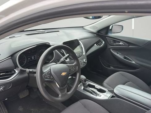 Used 2024 Chevrolet Malibu LT FWD image 9
