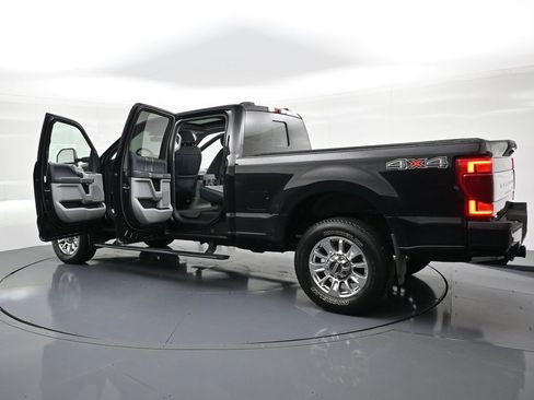 Used 2022 Ford F350 Limited AWD/4WD image 36