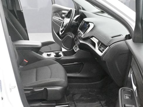Used 2023 GMC Terrain SLE w/ Elevation Edition AWD/4WD image 11
