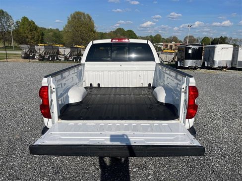 Used 2018 Toyota Tundra SR5 image 13