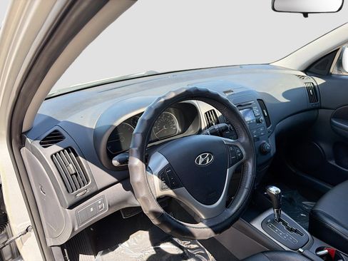 Used 2012 Hyundai Elantra SE image 23