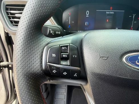 Used 2025 Ford Escape ST-Line AWD/4WD image 28